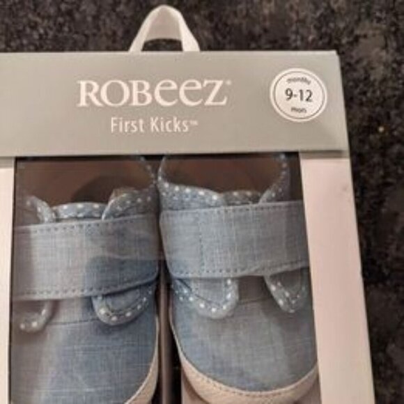 Brand New Robeez First Kicks Baby Sneakers - Picture 2 of 4